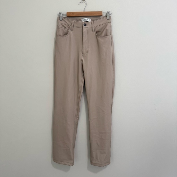 Abercrombie & Fitch NWT Faux Leather The 90's Straight Ultra High Rise Pants - Picture 2 of 9